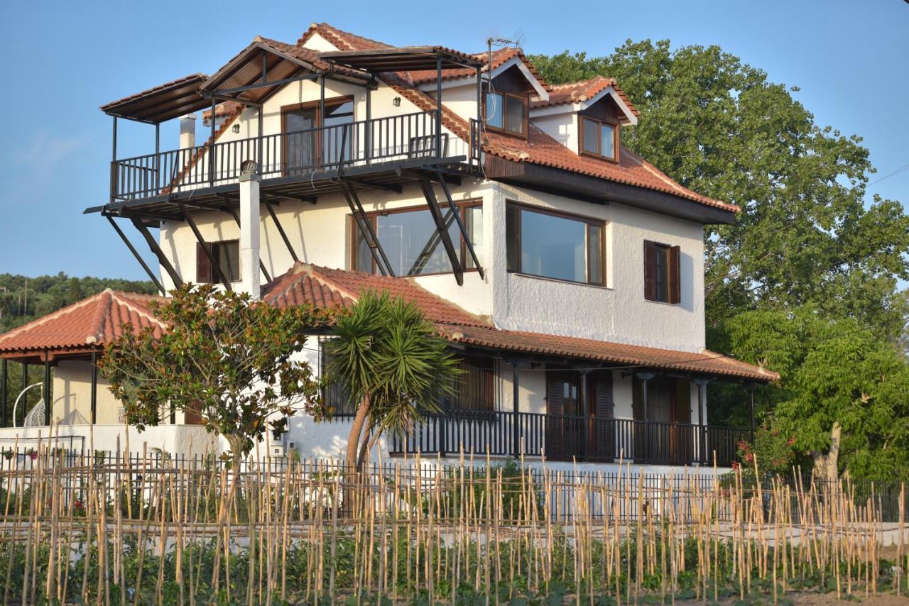 Alexandre Maison Beachfront Gialova Vacation Home Zewnętrze zdjęcie